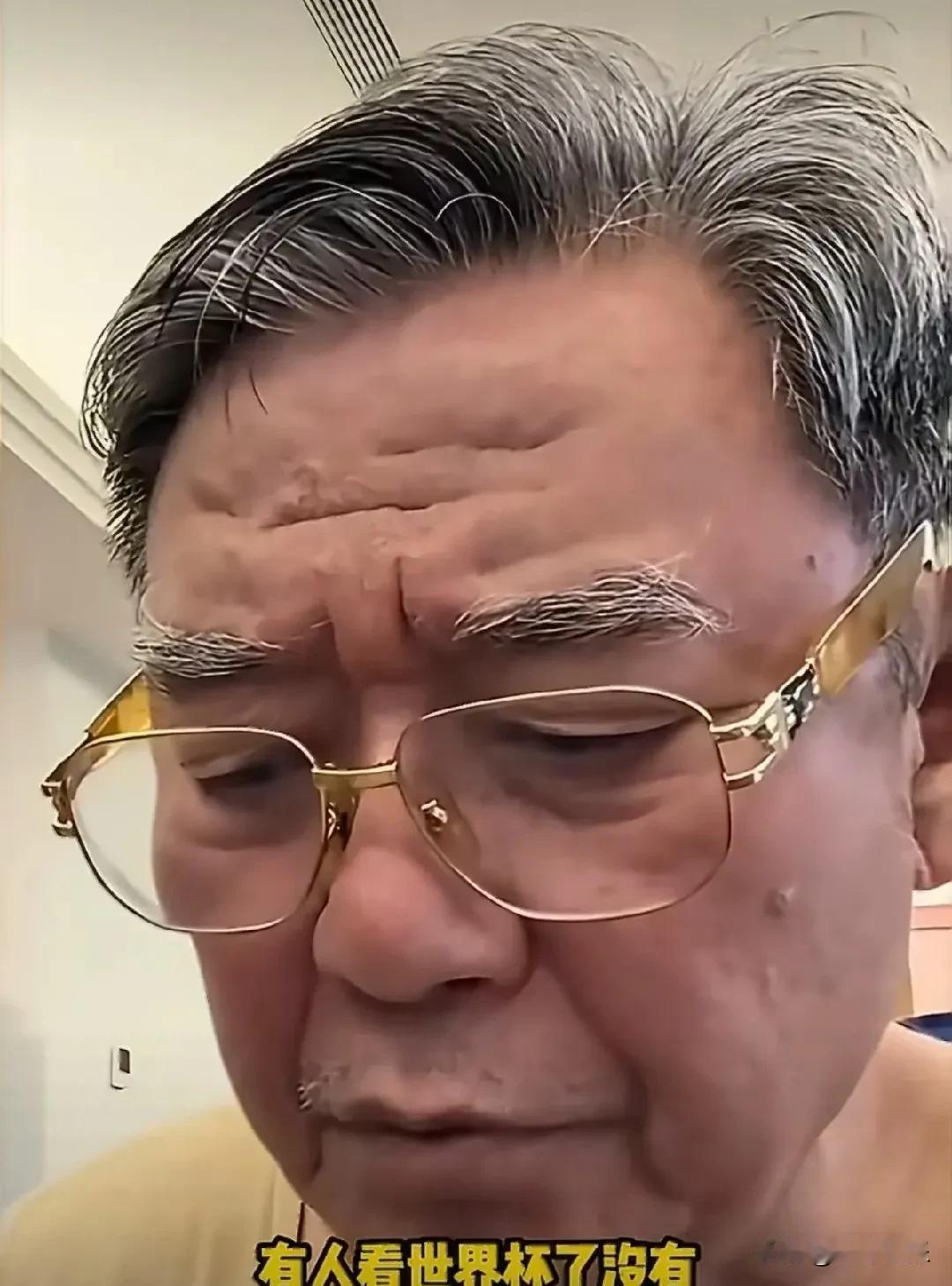6月12日，74岁的老戏骨李立群直接忍不了了！开始吐槽，而他吐槽的点，竟然不
