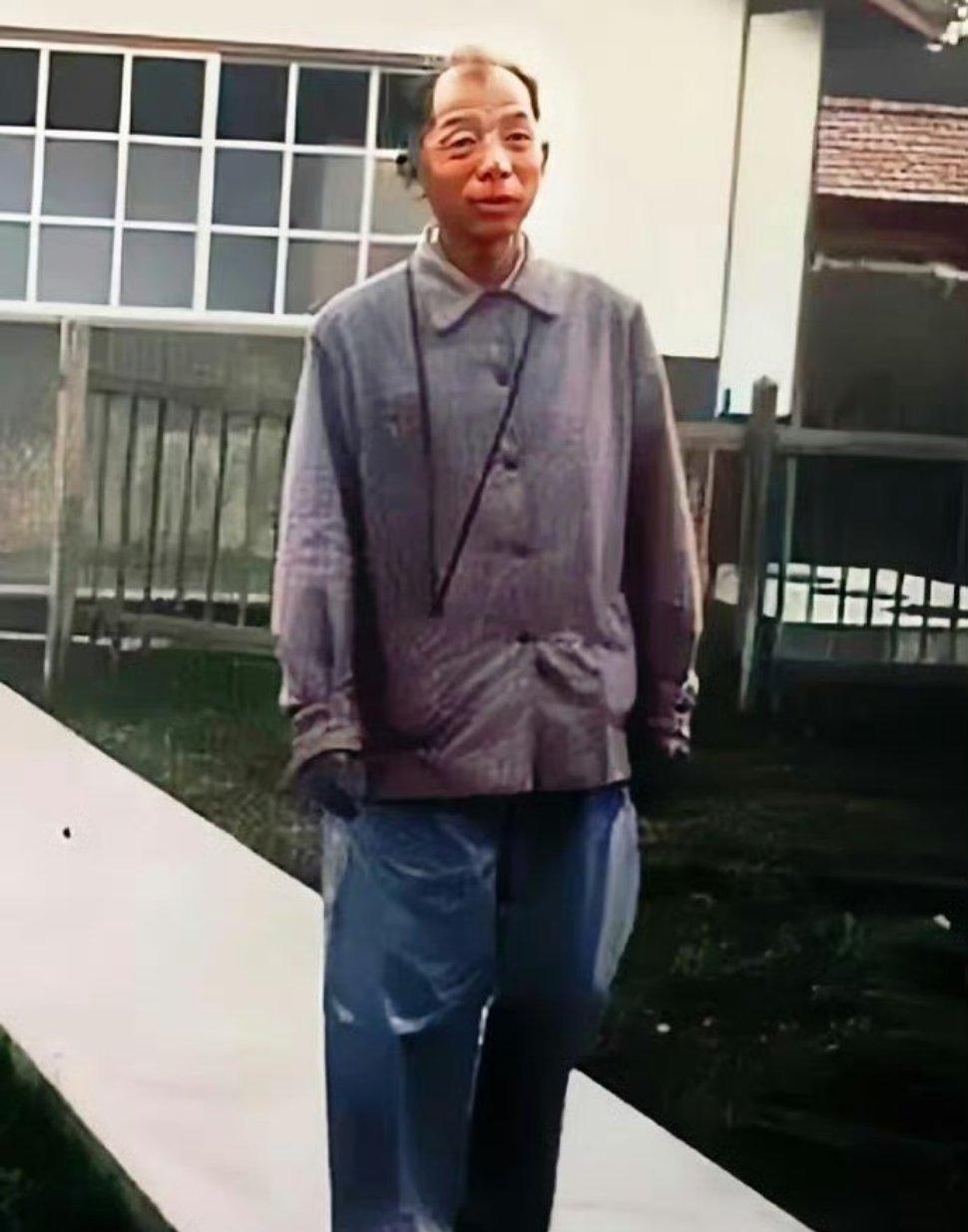1946年张学良的真实样子，当时被幽禁在台湾，这和别人说的民国四大美男之一，有点
