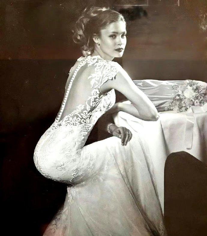 艺术和画的区别原来就在于一只手.....