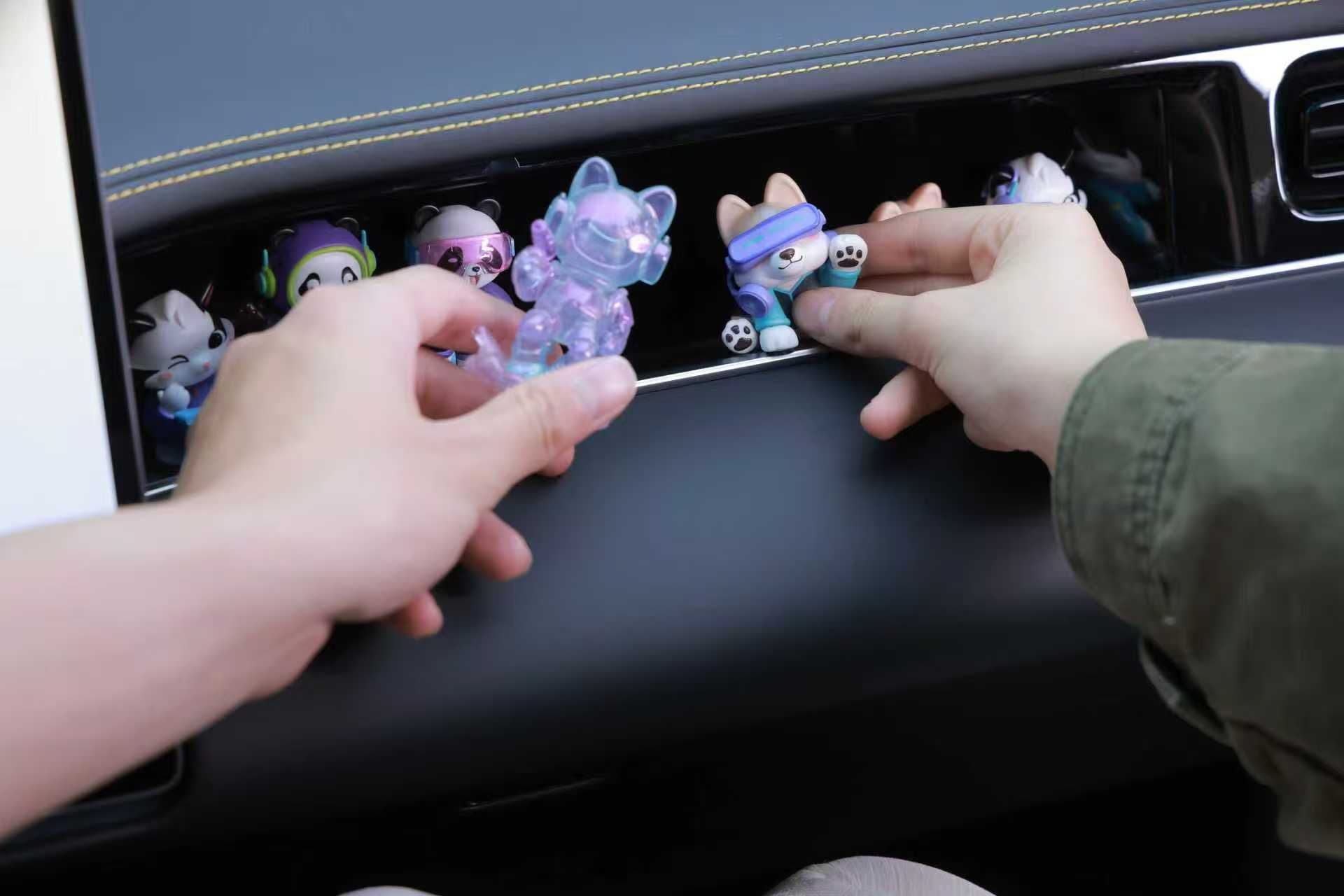 仔细体验过尚界Z7、Z7T后，你会发现这套座舱是真的在为年轻人“量身定制”。尚界