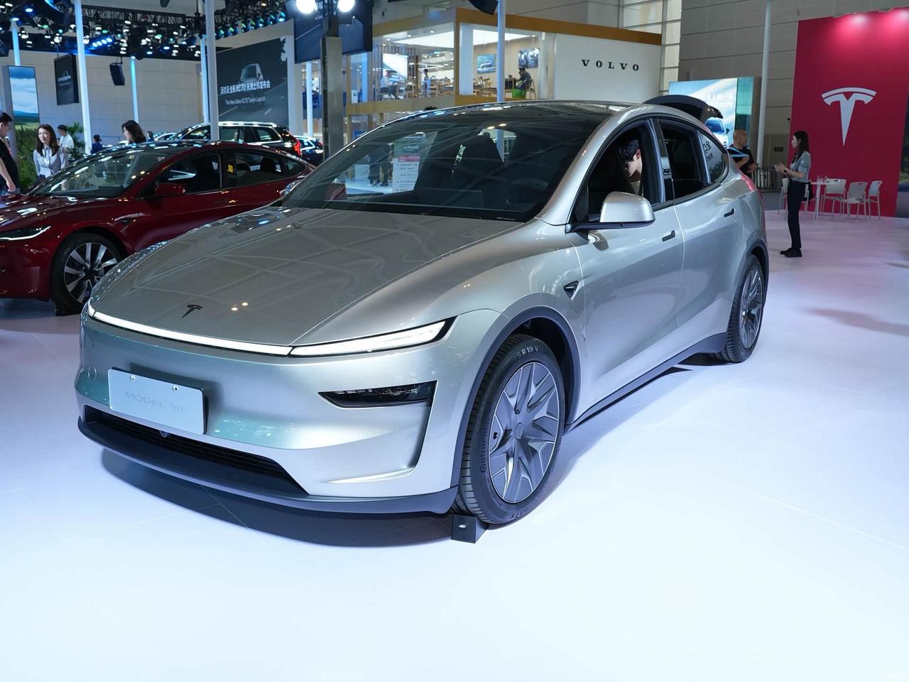 Y改款，全球销冠纯电SUV成都焕新2026成都车展特斯拉ModelY