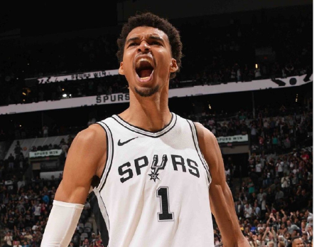 “全能中锋”四个字，正在重新定义NBA防守的价值天花板