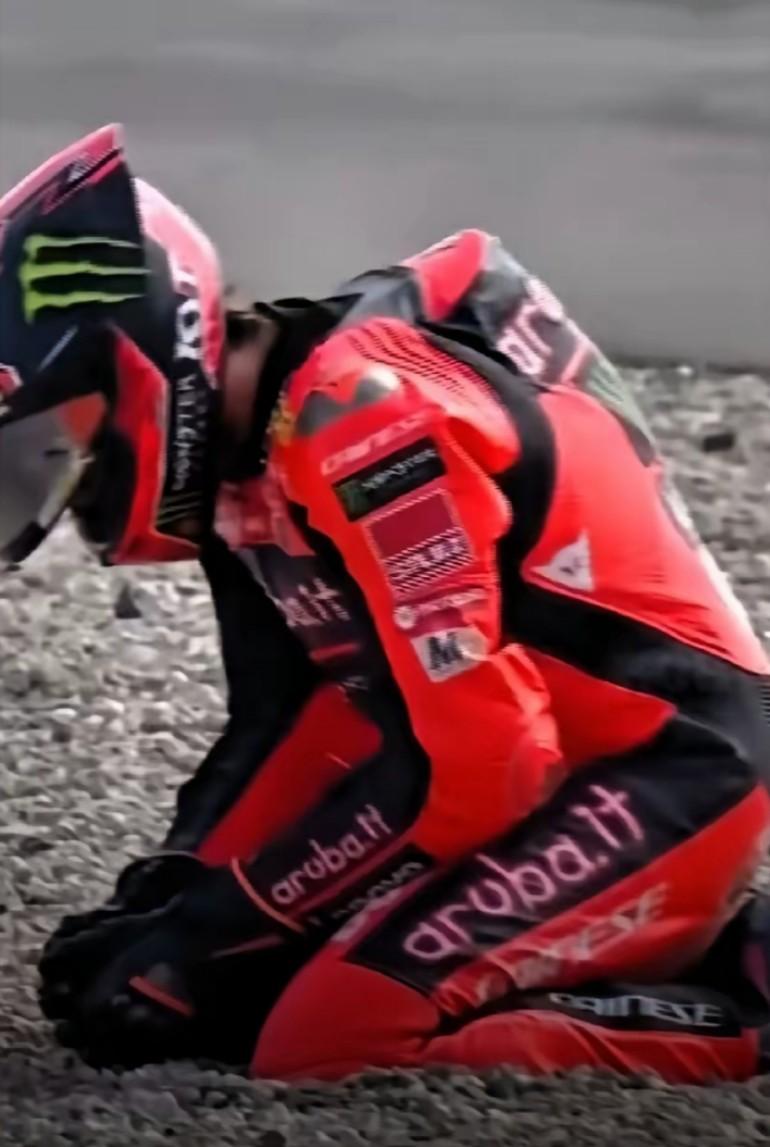 德比斯对自己自责和揽责！“但即便我感觉状态很好，跟其他车手对抗还是很吃力，又是