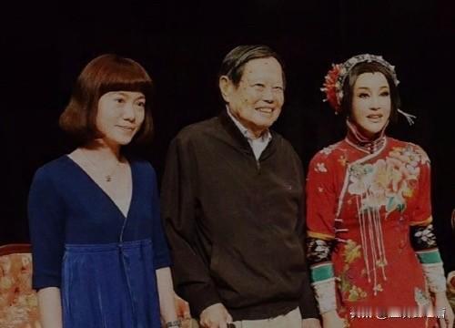 你藏的真是太深了！查了才知道，原来当年刘晓庆的话剧《芳华绝代》竟然都能让91