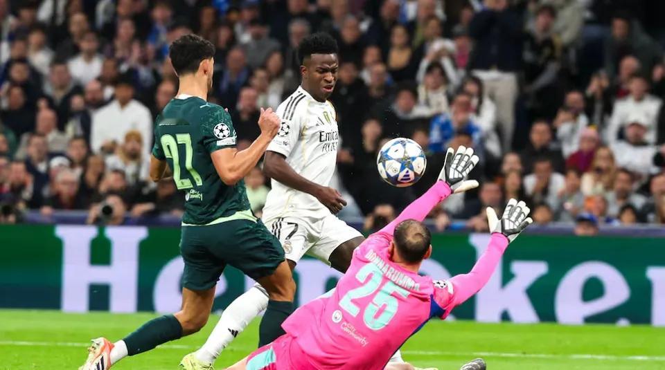 皇马1比2曼城现在皇马，更像是一个笑话～