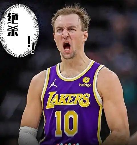 球迷朋友说，得亏裁判没吹班凯罗打手犯规，不然湖人就不会105：104险胜魔术了。