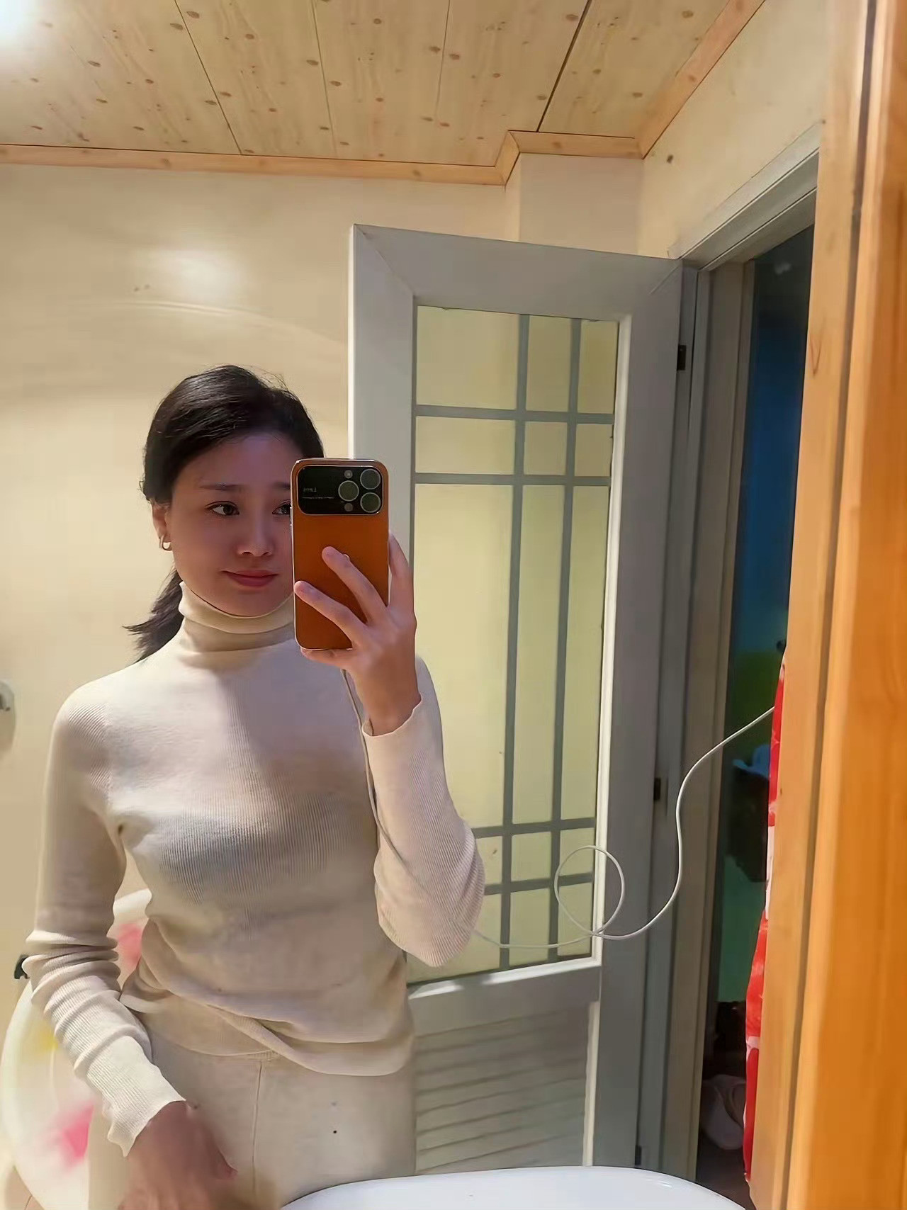 说实话，85年，41岁，这样子丑吗？老吗？