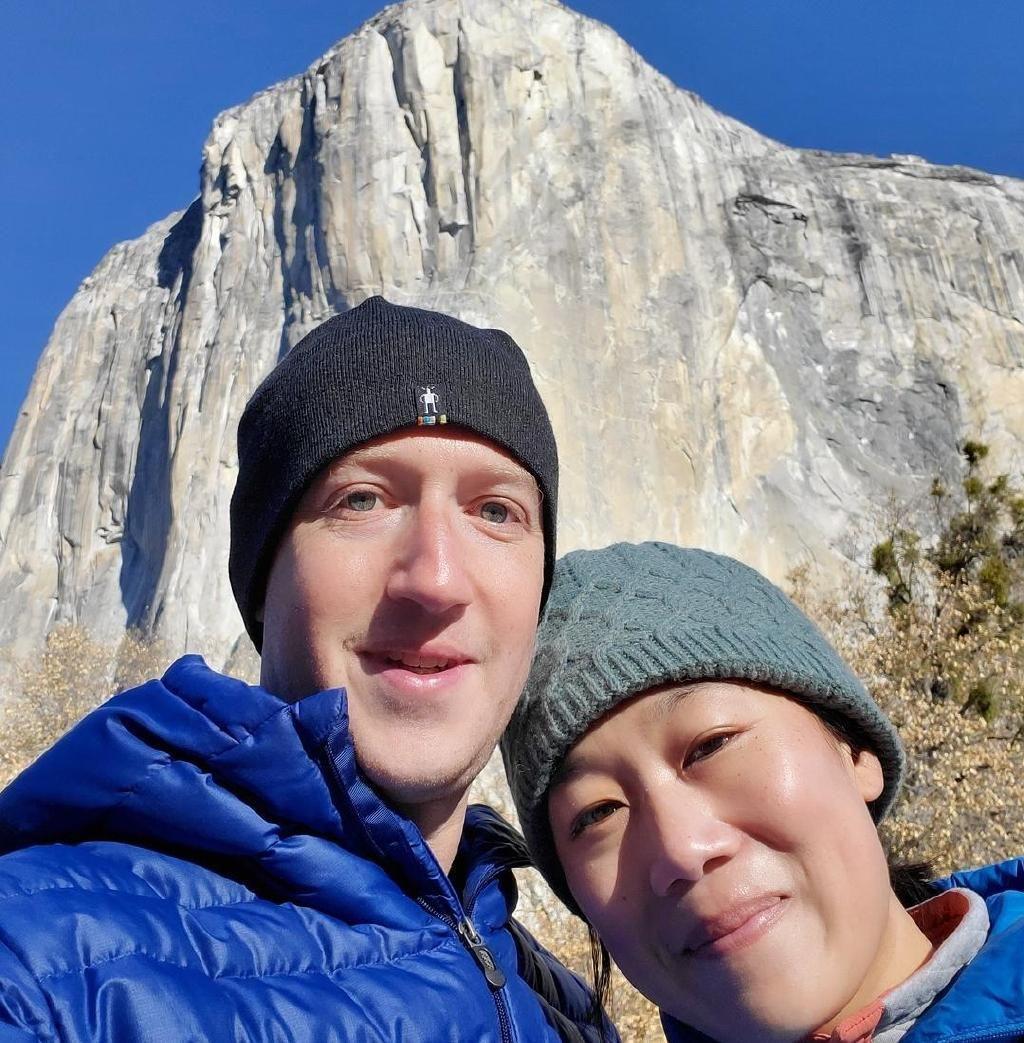 为什么身价万亿的扎克伯格，会选择一位看起来“如此平庸”的老婆？当年扎克伯格大婚，
