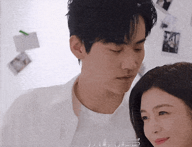 在《狙击蝴蝶》大结局里，李雾和岑衿步入婚姻殿堂，还迎来了他们的女儿。女儿随妈妈姓