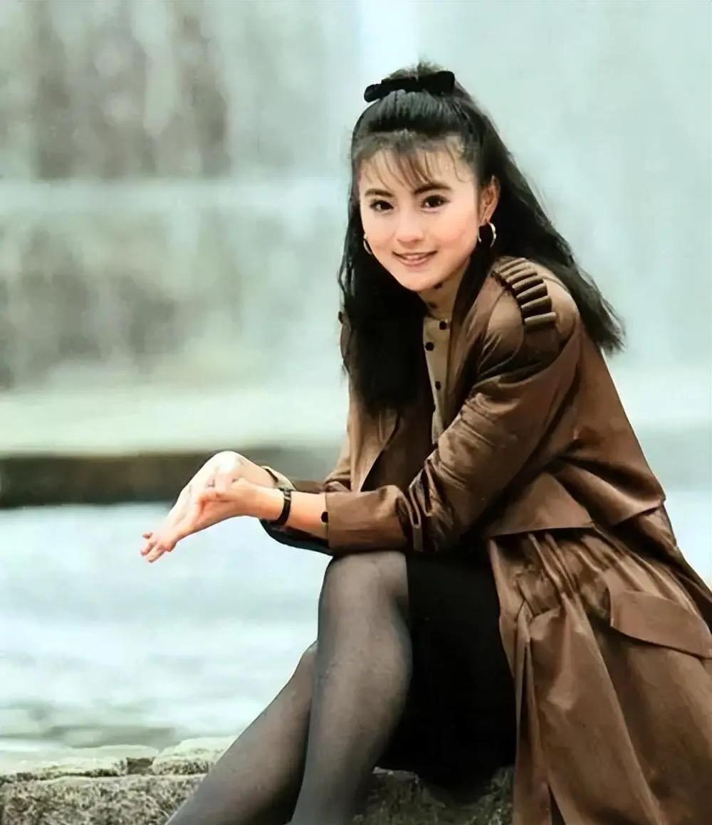 一位性心理学家说：“原配夫妻，除了睡觉不一条心，其他的事情都是一条心；半路夫妻或