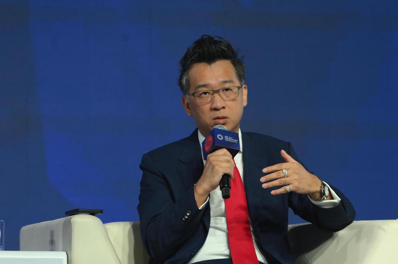 明年还有牛市！股市一涨，分析师就乐观起来了，分析师洪灝预测，明年A股有可能上涨2