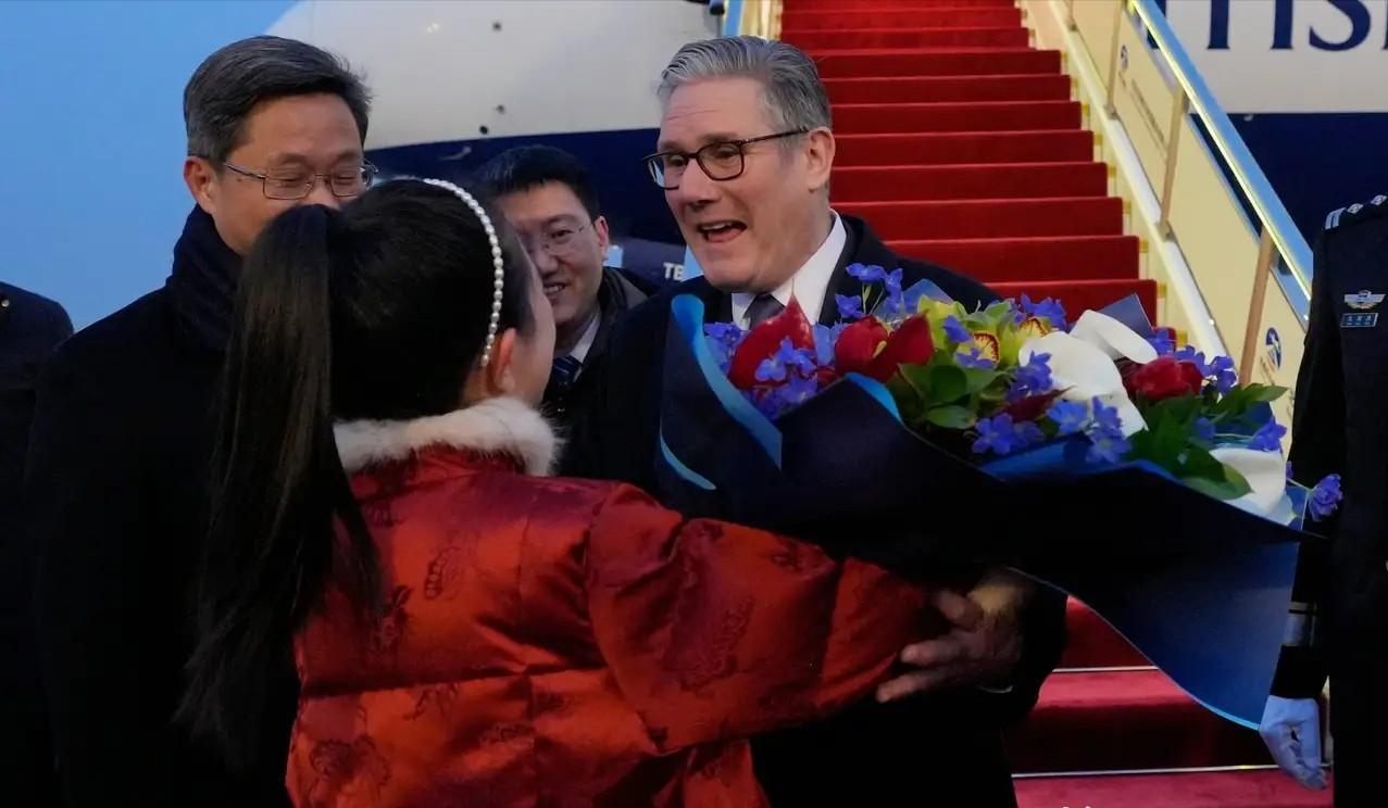 你看这事儿有意思吧，一受气，就往中国跑。这个世界有一“奇怪”现象，中等以上的大