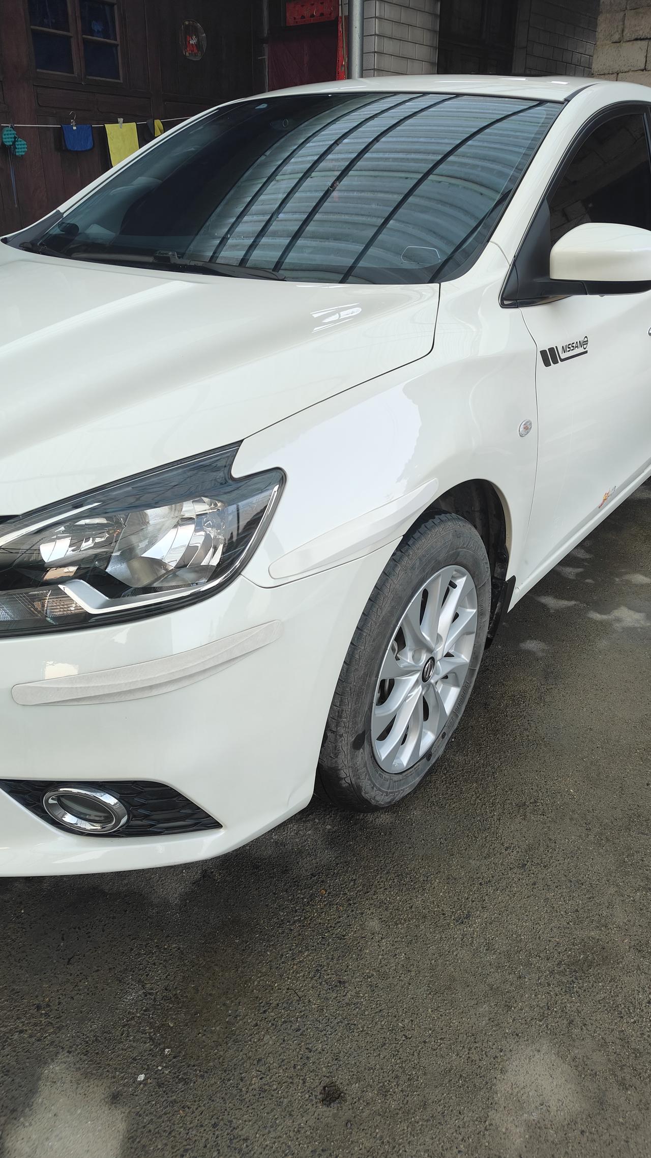 今天把我的豪车洗得干干净净的