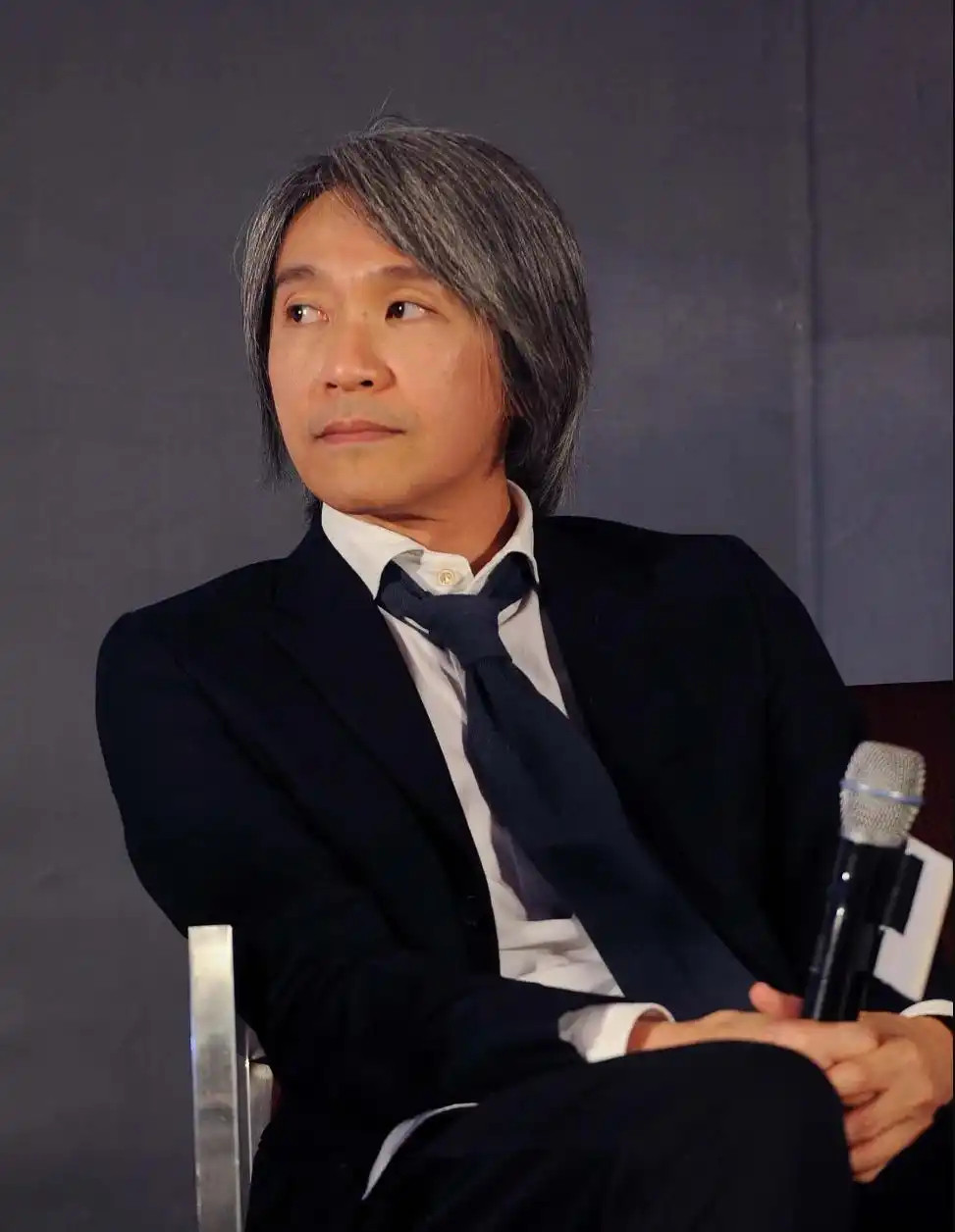元宝宝佳片放送美人鱼近日有消息称投资6个亿的周星驰电影《美人鱼2》有望在202