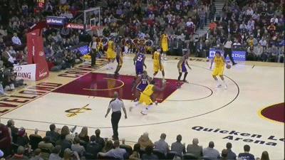 12年前，欧文的一个华丽动作。欧文