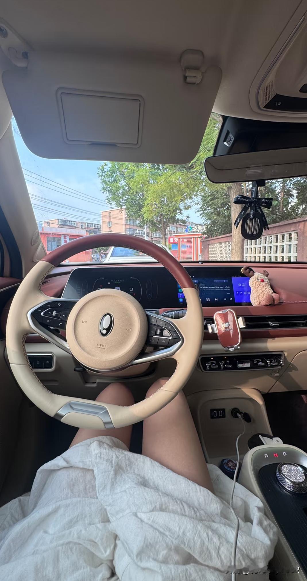 电车充电误区，你踩过没有？电车充电时到底能不能坐在车里？理论上来说，充电时的