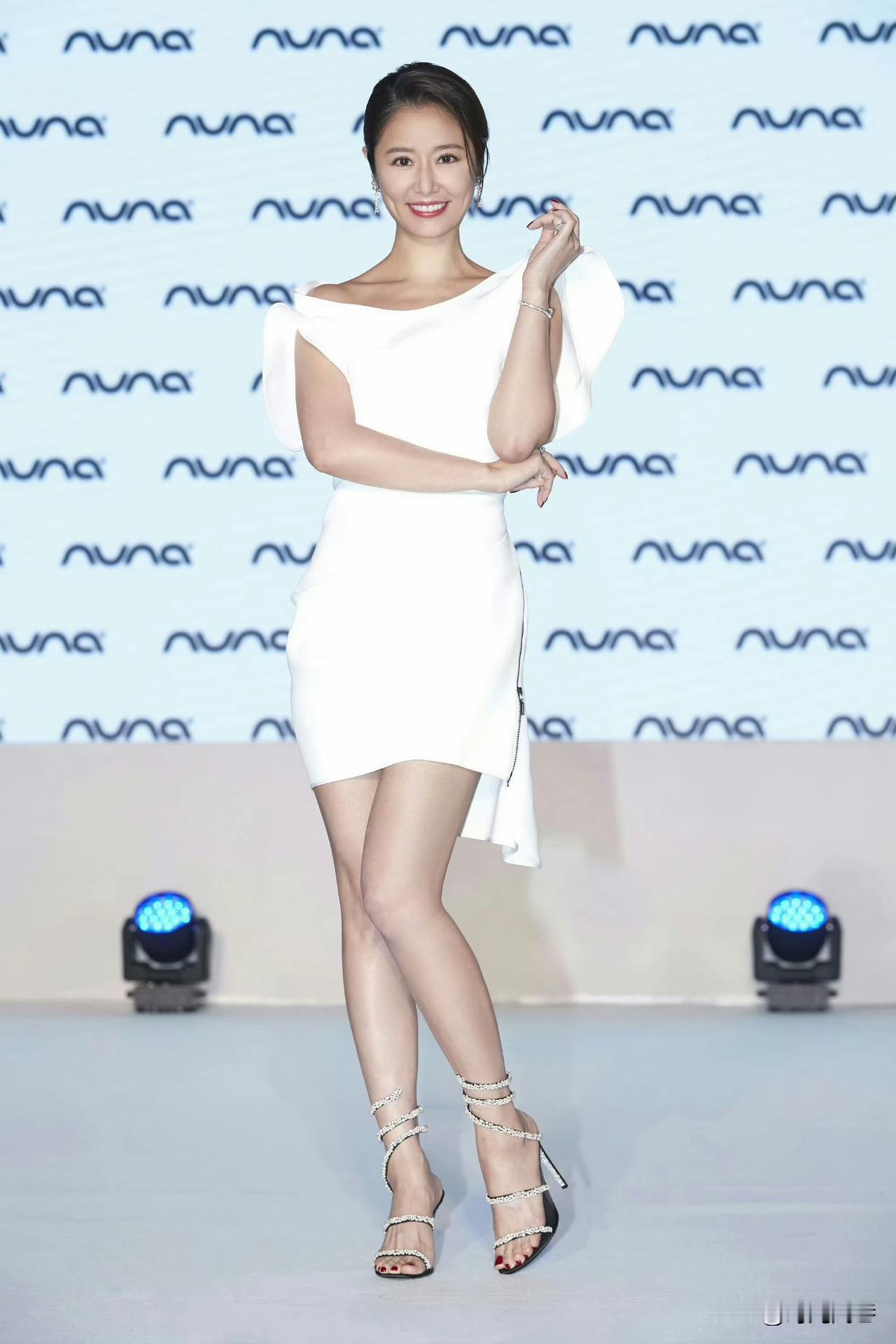 琼瑶剧中的女神，她的剧是你那些年追过的青春吗？岁月更迭，如今的她，依然花容月貌，