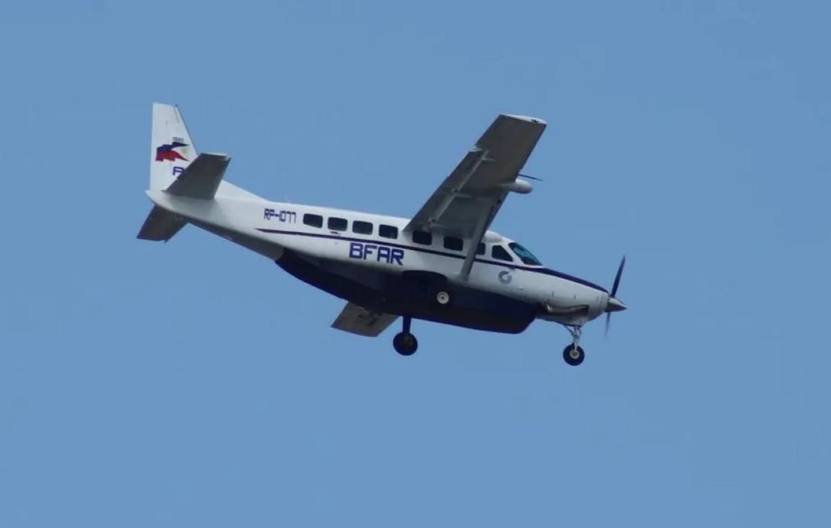 继日本飞机挑衅后菲律宾的飞机也来了。解放军“开火警告”！12月6日。一