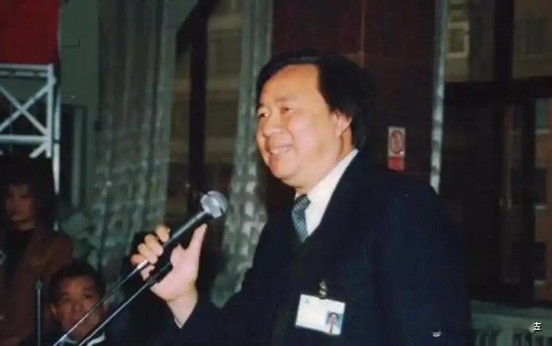 1997年，中国首富牟其中提议：炸掉珠穆朗玛峰，把喜马拉雅山炸开一个大口子，让印