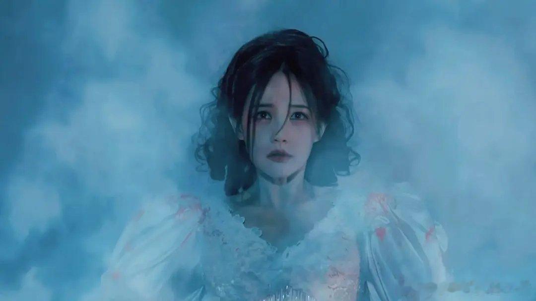 李一桐江飞燕艳鬼妆造，女鬼一