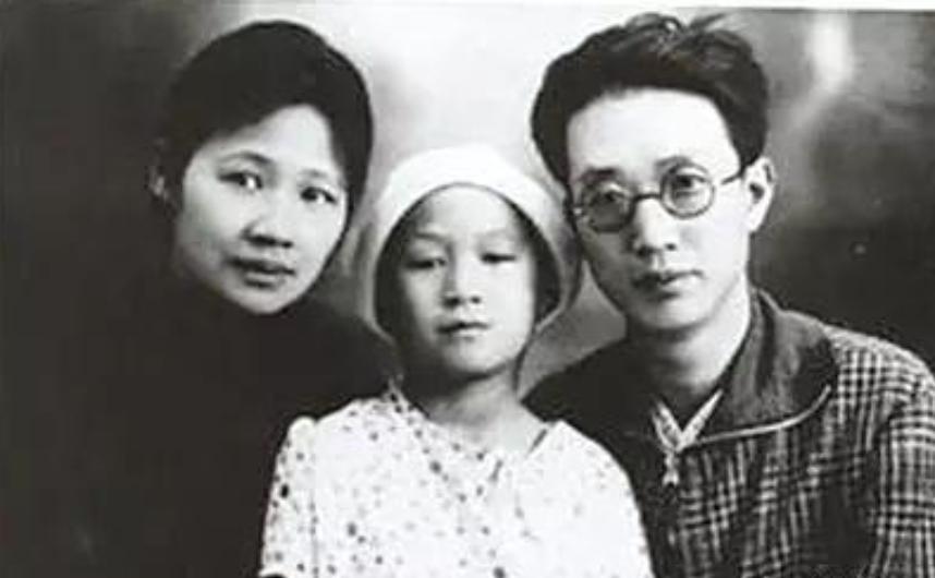 1955年，上面严查内奸，当年负责照料带瞿秋白突围的周月林成了头号怀疑对象，直接