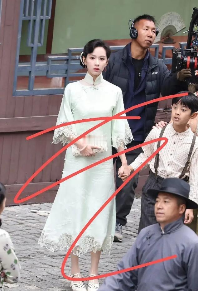 《九重天》保密程度真高！目前为止只有任敏和陈都灵的路透，影帝夏雨已经进组，IP