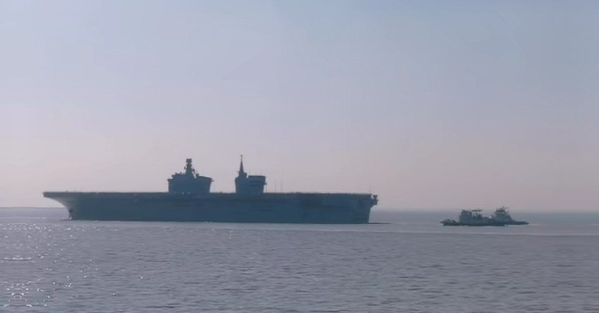 076首次试航归来图源网络