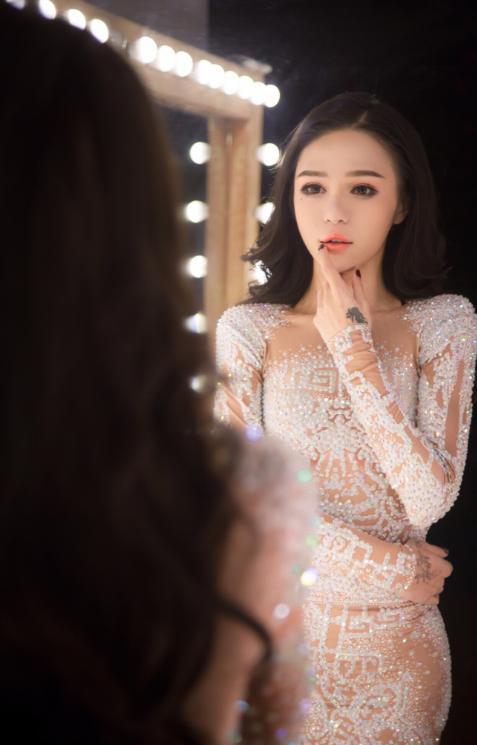 轩墨宝宝地位不保! 全民新伪娘美过轩墨, 帝师小漠: 我就住这了!