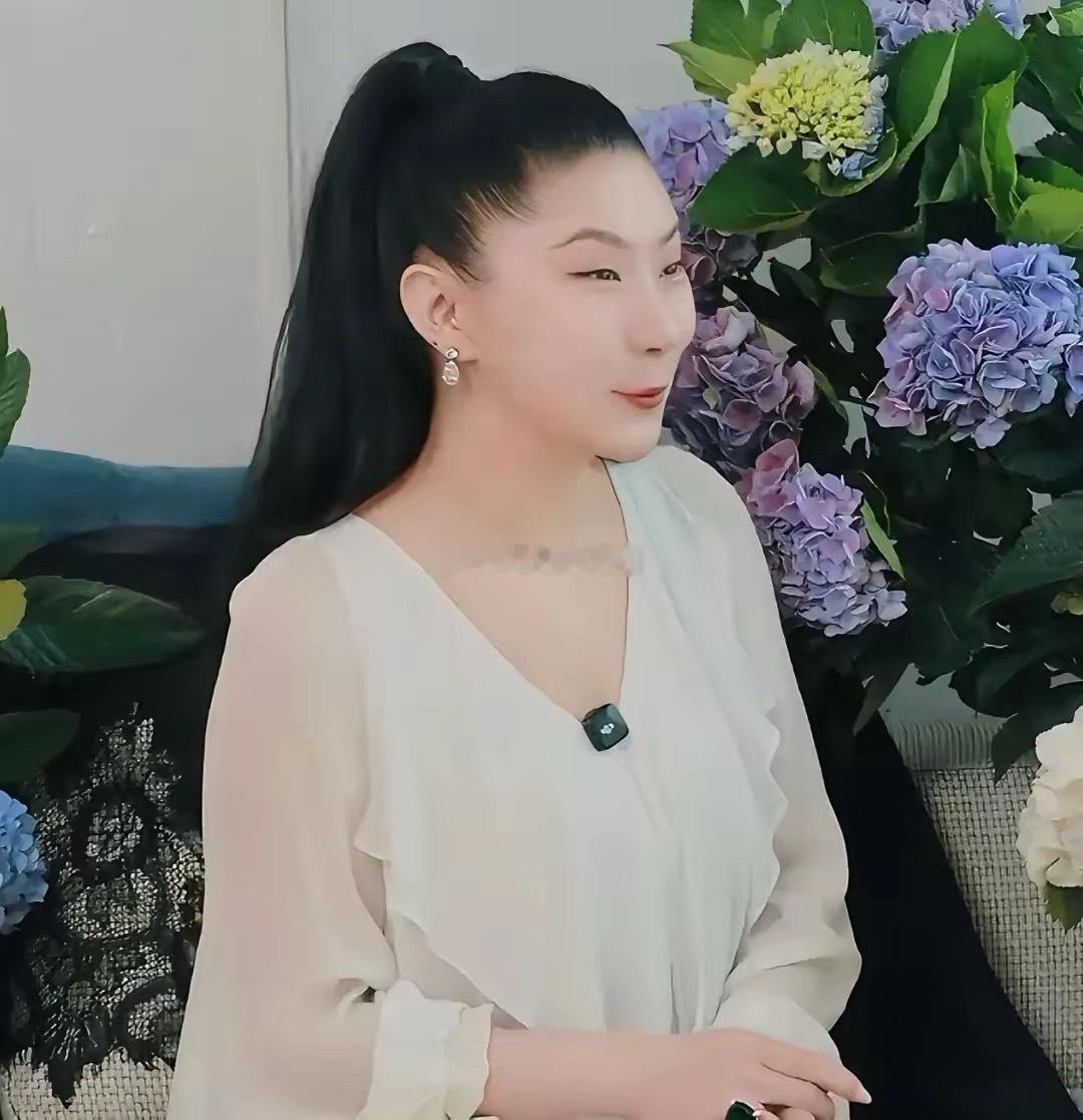 谢贤给CoCo留下一套上海的房子，还有一箱会年年增值的金条。这样的安排，谁看了都