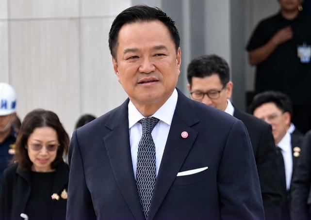 成了，中国和泰国谈成了。7月17日下午，泰国总理阿努廷到访上海，与中方相关