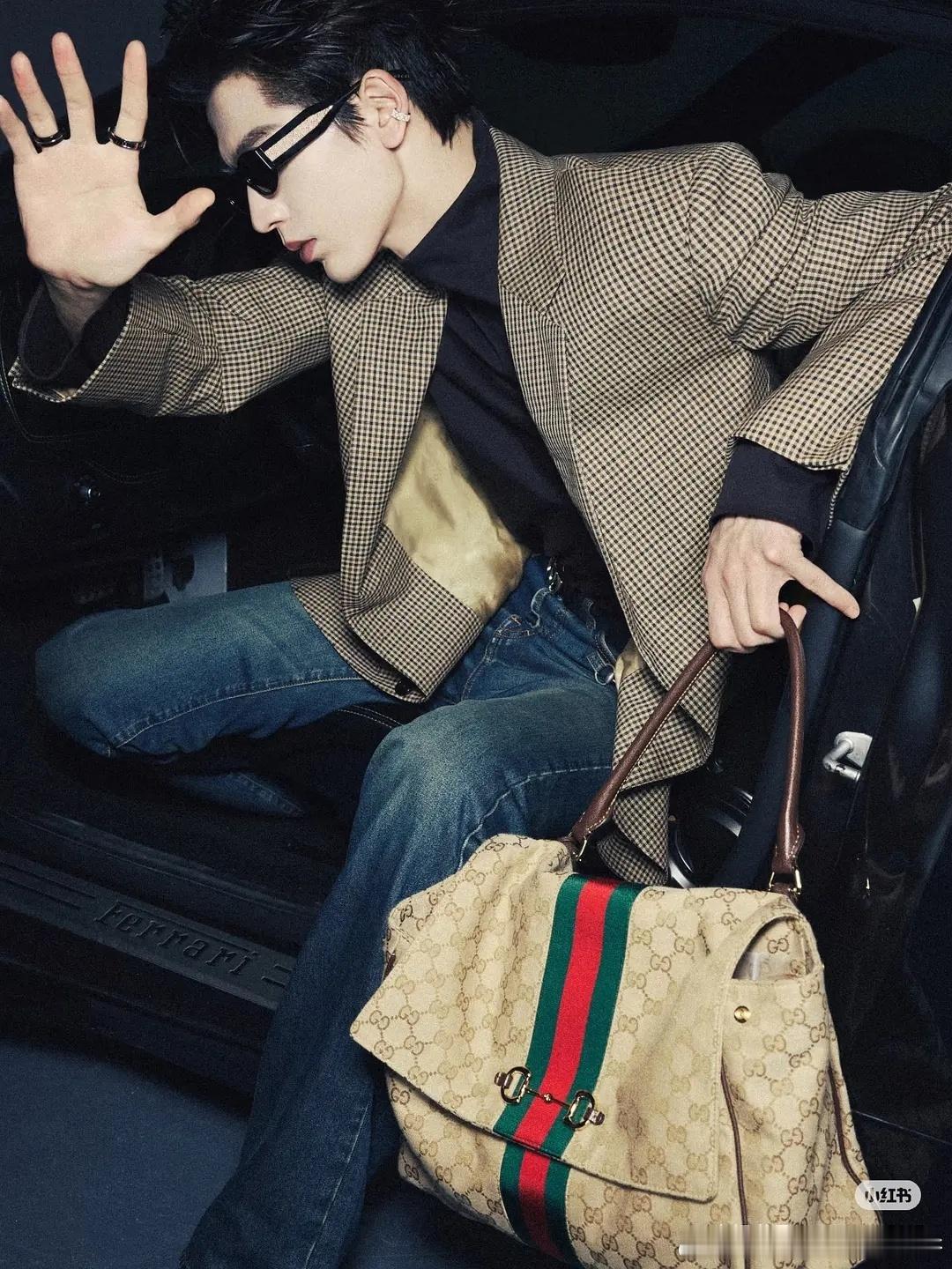 张凌赫Gucci最新大片，帅哥自带贵气