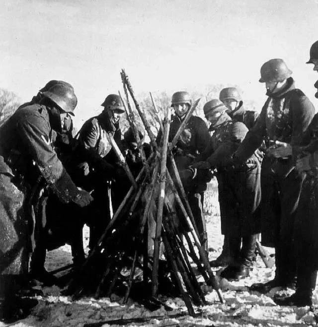 之所以苏联相信德军不会在41年发起进攻，是因为德军并没有大规模采购御寒物资。当时