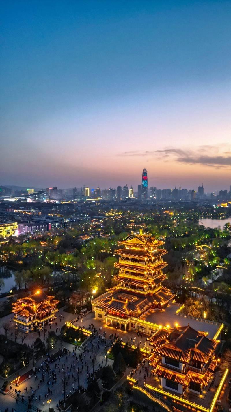 458家企业涌进山东，有人说都是江浙地区淘汰的产业，被劳动成本更低的山东接纳。那