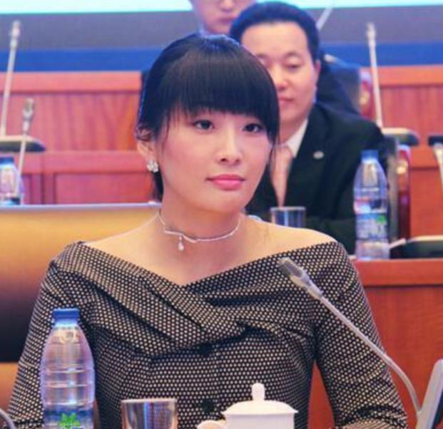 娃哈哈要完！！！这事确实闹得有点大大股东和宗馥莉各执己见一个手