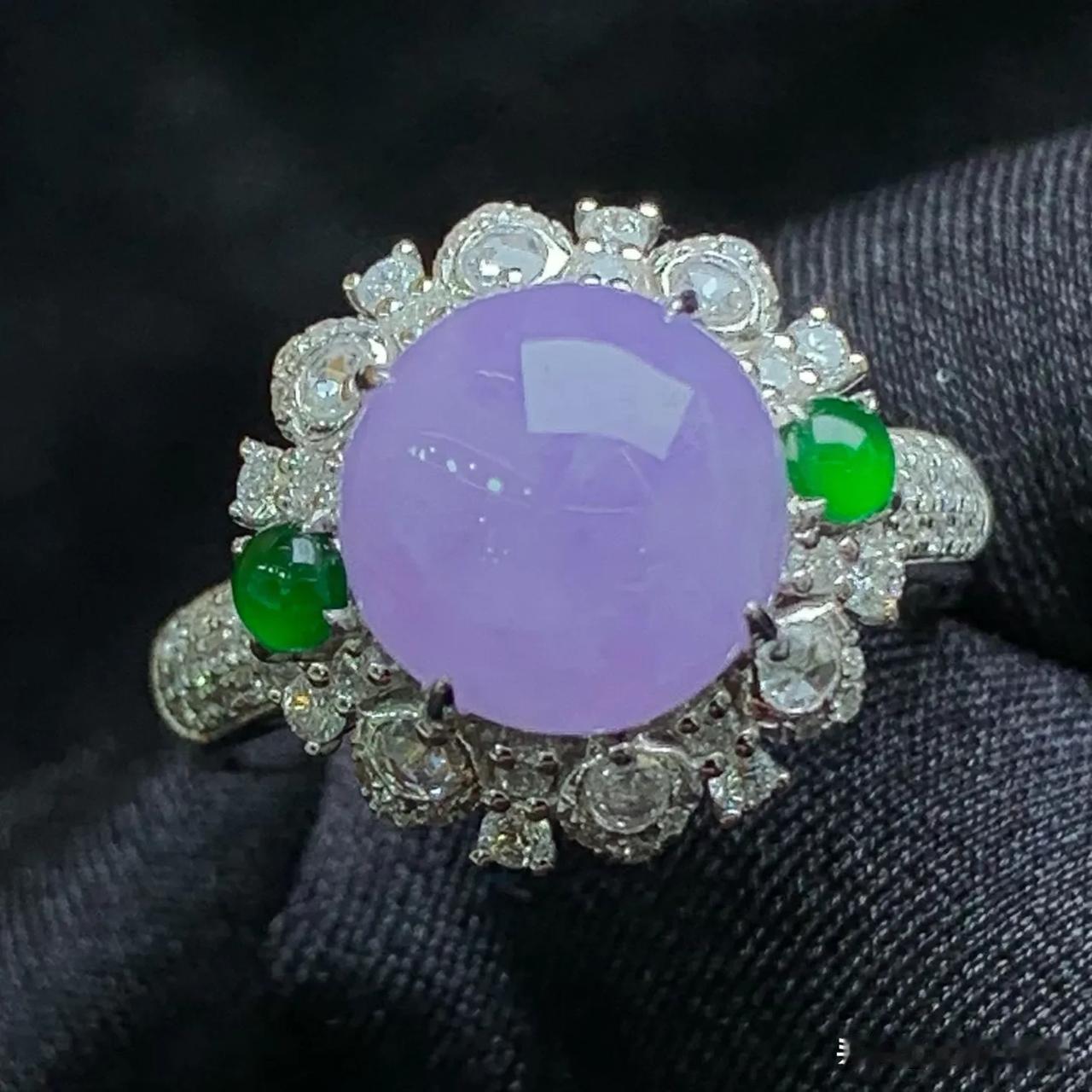 男人就是大冤种，原本男人娶了老婆、就应该好好过日子，可他偏偏动出轨的念头，