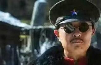 《归队》最具争议的人物出现了。这个人就是伪军“博虎团”团长肖铁林。他除了团