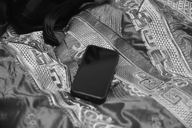 昨天半夜刷手机，无意中点开一只票。七年，从7块爬到了220。我盯着屏幕愣了三