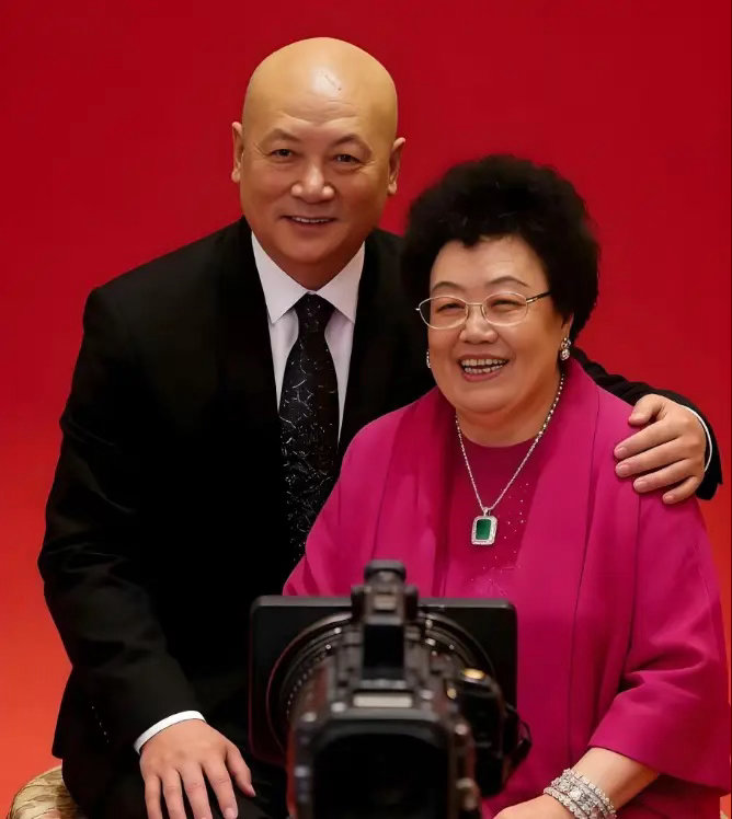 "一开始，我不想娶陈丽华。“迟重瑞表示:"实际上，我曾多次拒绝过她，然而，198