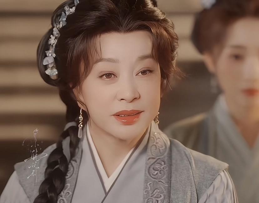 刘晓庆阿姨，别自欺欺人了！虽然是演戏，可是你真的很不把观众当回事啊！你这哪里