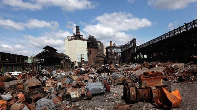 美国走向衰落的教训值得深思警醒，中国必须引以为戒、认清发展本质，牢牢立足自身实际