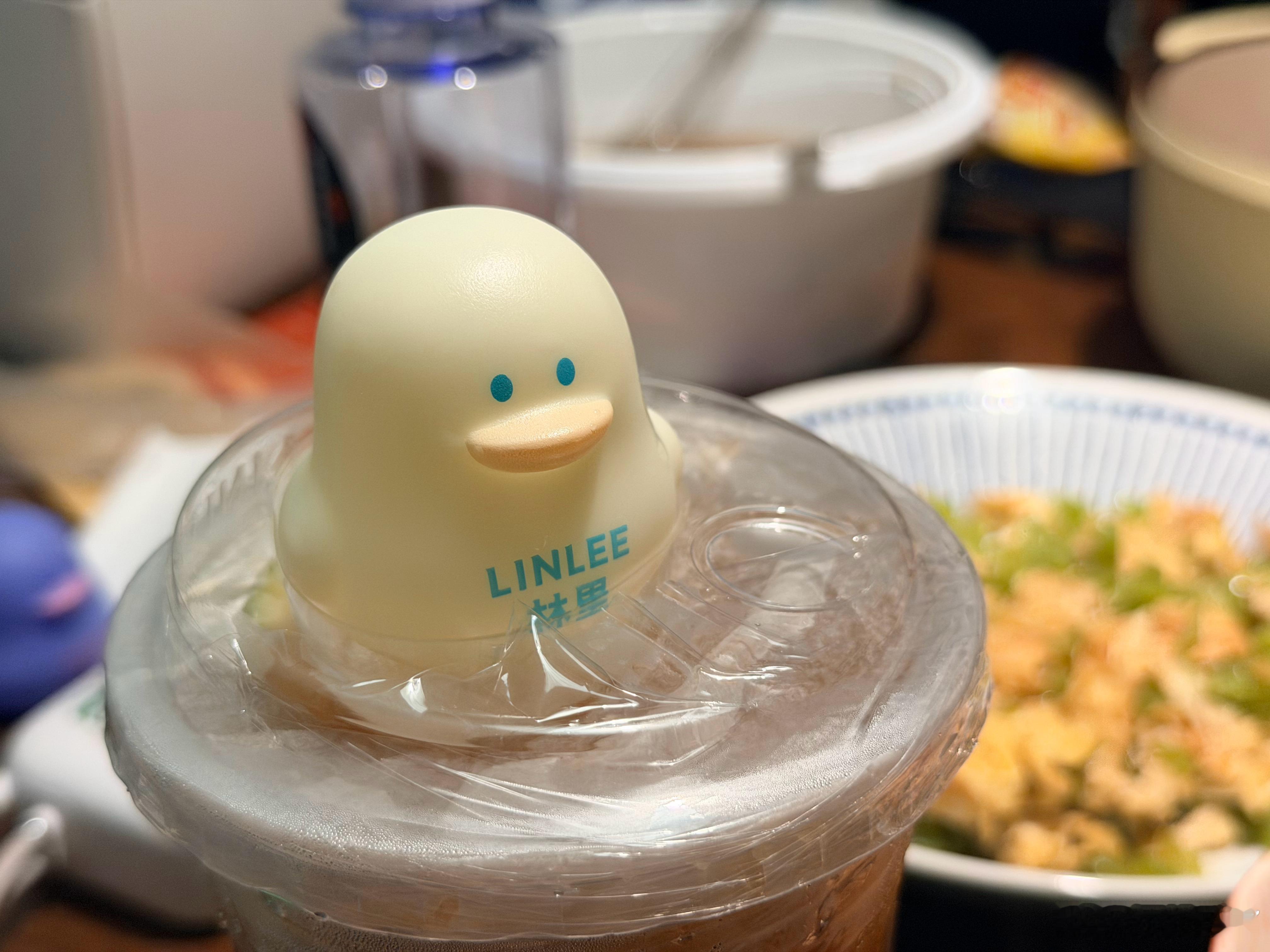 这鸭子怎么长胖了？跟曾志伟似的