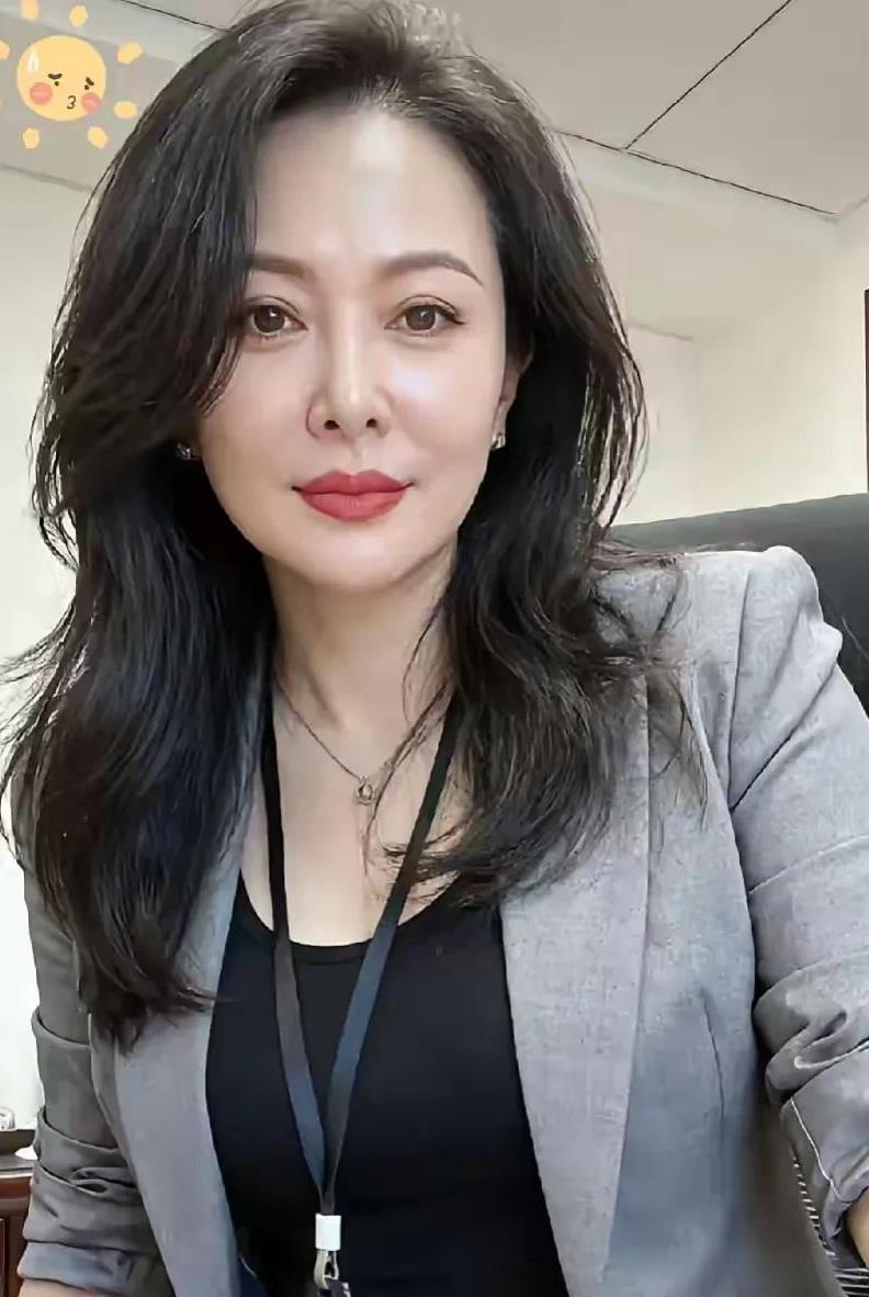 富婆啥都不缺，就缺老公，算不算成功人士？