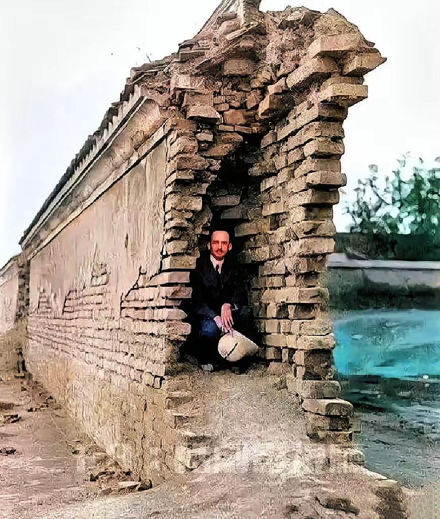 老祖宗诚不欺我们。我们过去常骂，你的脸皮有多厚，比那城墙还厚。我们想当然的认为城