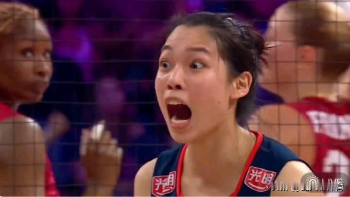 原来打疯的庄宇珊是这样凶啊！庄宇珊可可爱爱“吃小孩儿”表情包重现！决胜局庄宇珊反