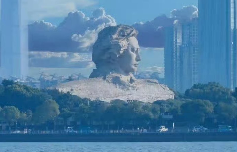 《毛选》里藏着的格局，是“毫不利己，专门利人”的胸襟，是“吃苦在前，享乐在后”的