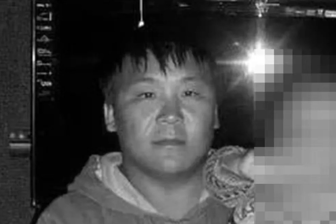 【贝加尔湖#7名遇难中国游客遗体已找到#，司机或涉违规私下接单】2月20日，俄罗