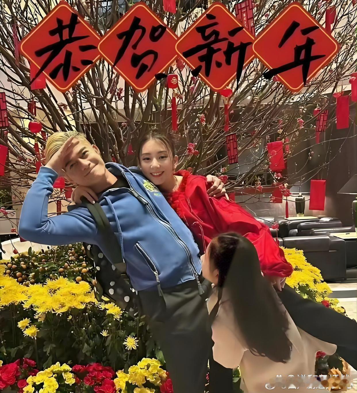 方媛中学毕业照就是天生丽质，天王郭富城真的好眼光