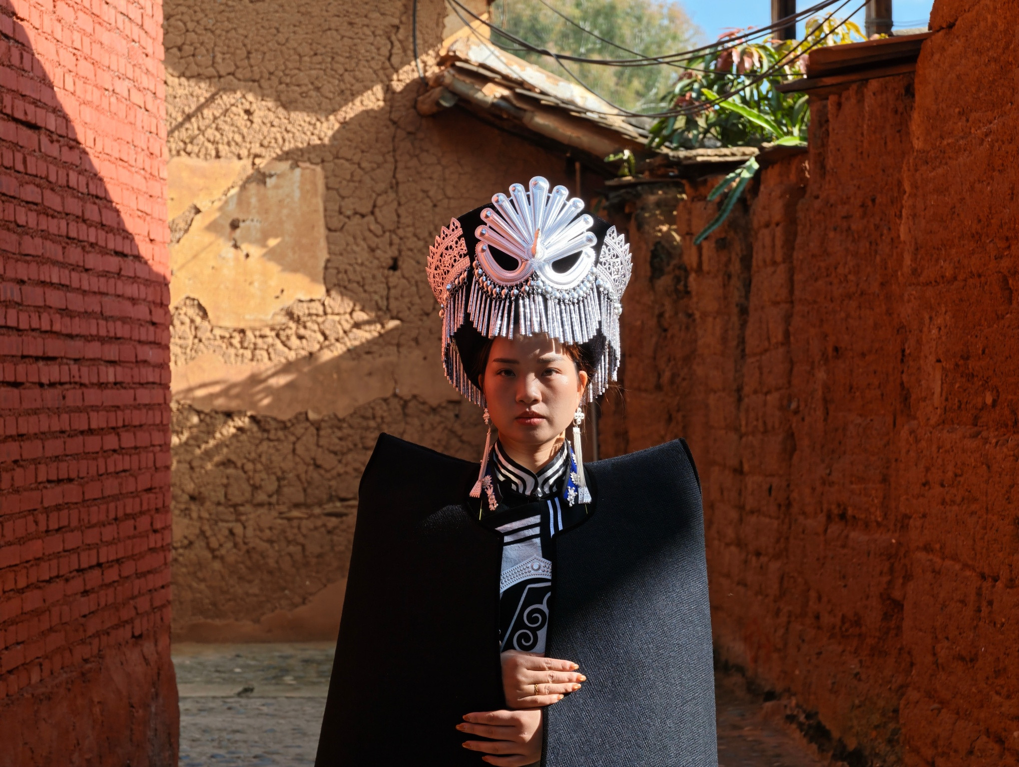 来两组小米17Ultra2亿像素样张，感受一下这极为夸张的解析力，图1放大数