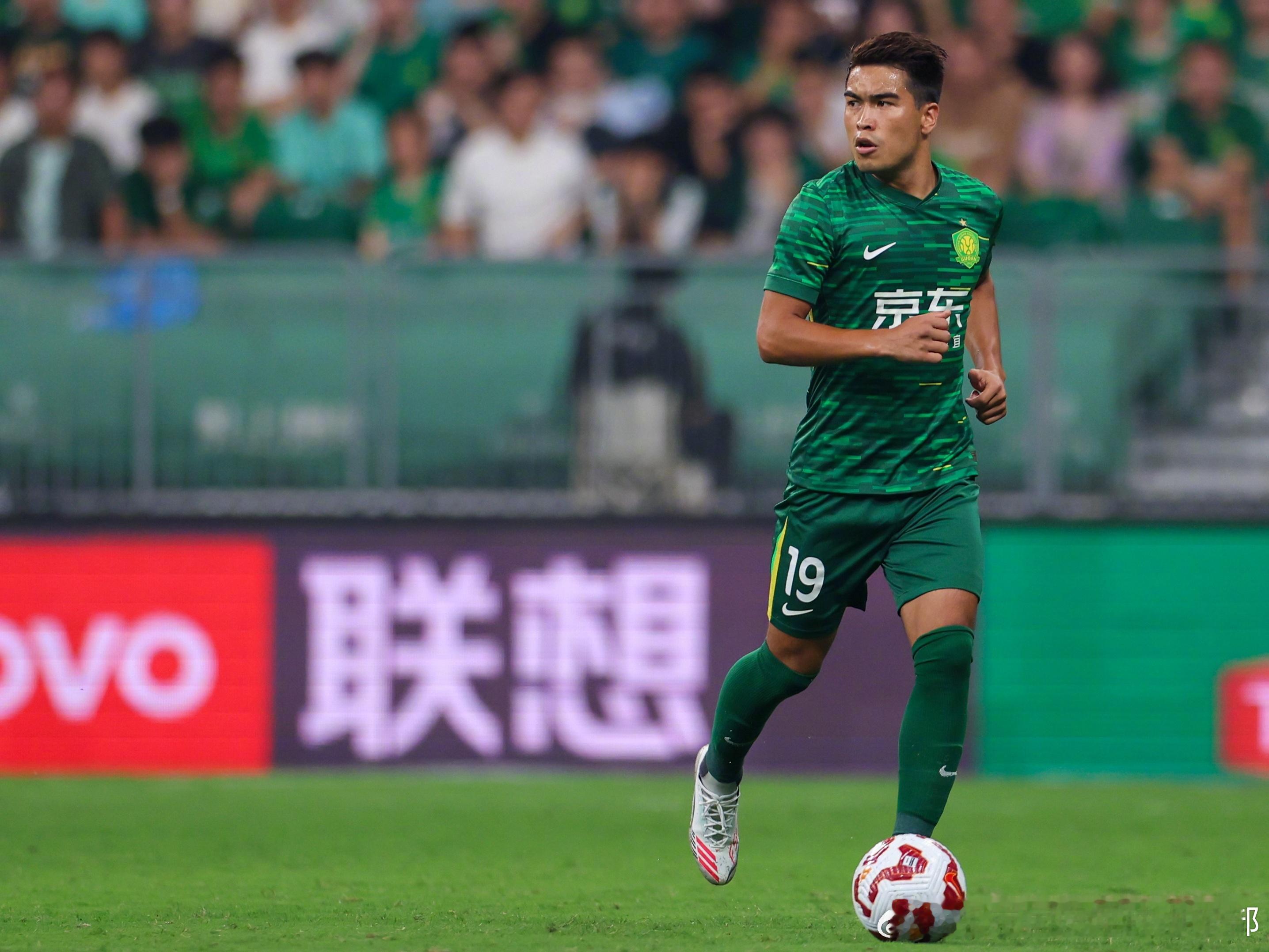 经北京国安足球俱乐部与河南足球俱乐部协商一致，球员乃比江·莫合买提租借加盟河南俱