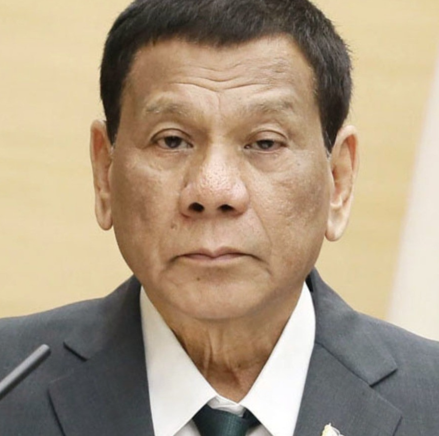 海牙一纸裁决，把马科斯逼进了墙角。10月8日，国际刑事法院第三审判庭公布了一份9月28日作出的裁定，
